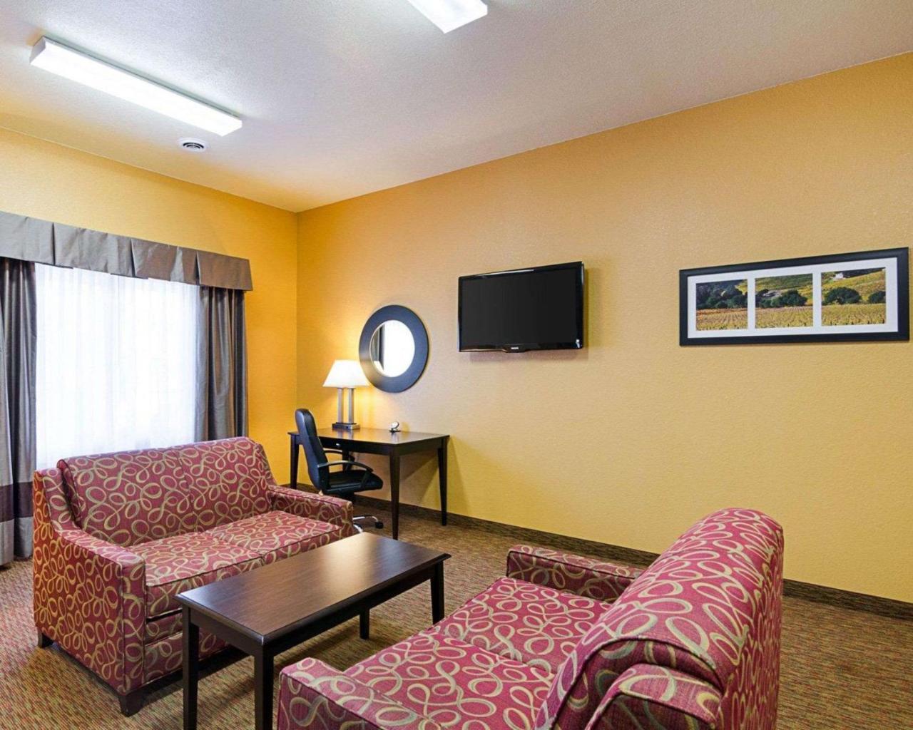 Comfort Inn & Suites Orange - Montpelier Exterior foto